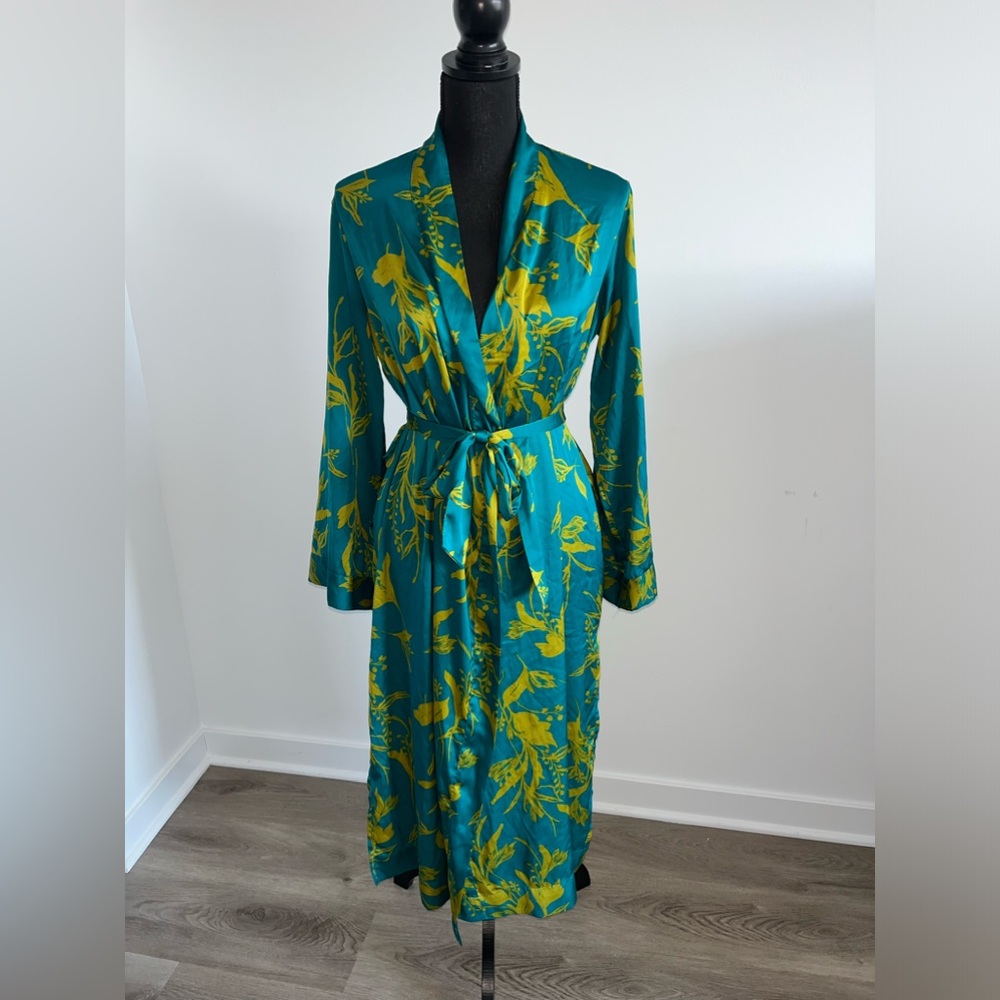 Satin Robe S/M